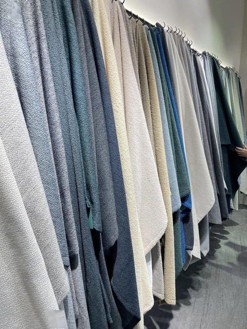 110家家紡企業共舞上海家紡展 演繹時尚輕奢布藝風 共與國內外客商達成意向成交1.5億元